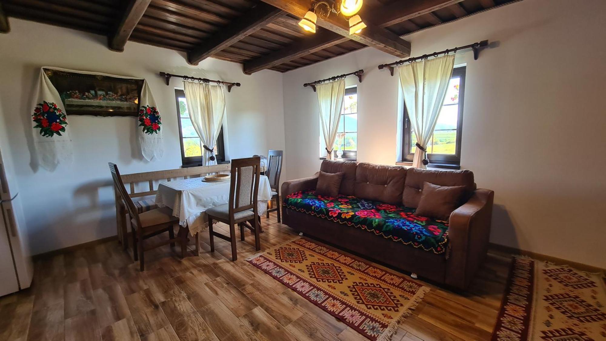 فيلا Casa Bunicilor Din Oncesti المظهر الخارجي الصورة